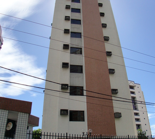 Lindíssimo Apartamento Decorado no Cocó. 560.000,00
